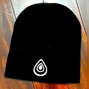TruFusion Black Beanie with sweat bead logo